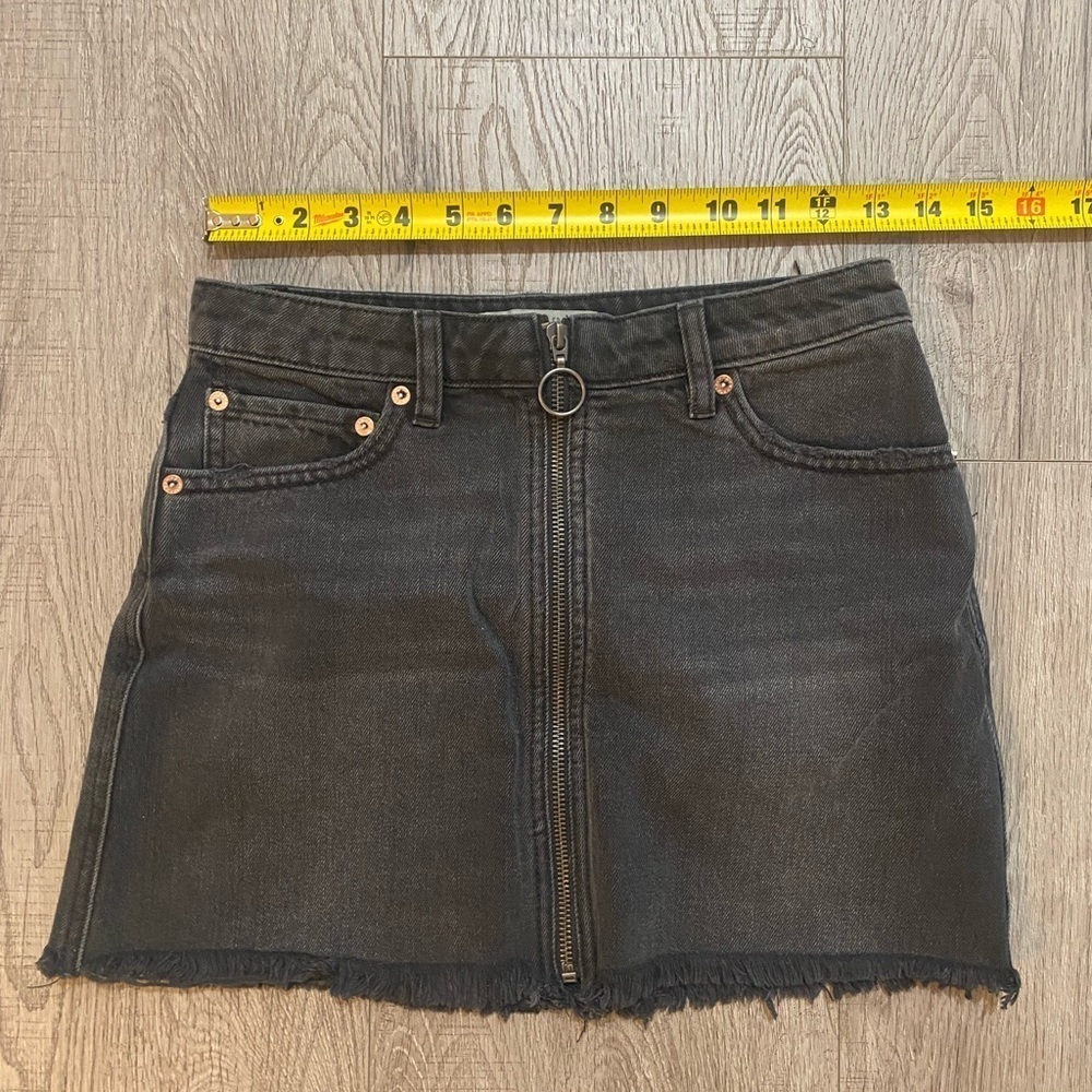 We The Free Free People Black Denim Zip Up Skirt with Raw Hem Grunge 24 or 2 - Picture 7 of 8